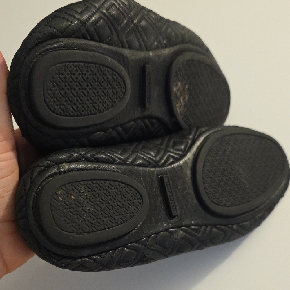 Tory Burch Black Quilted Leather Detail - Picture 11 of 11